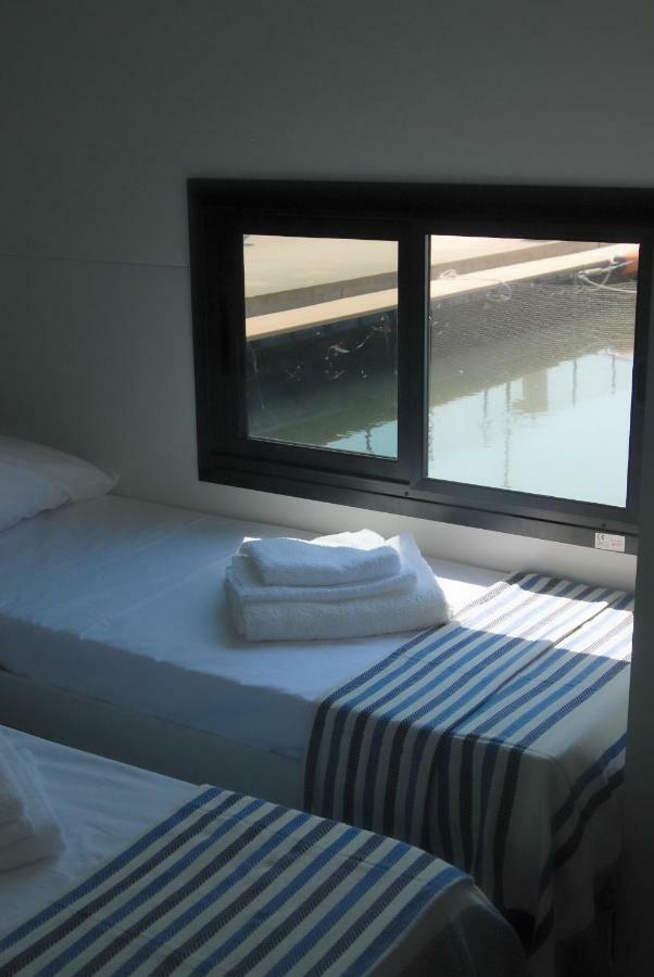 House Boat Luxury Cagliari Hotel Bagian luar foto