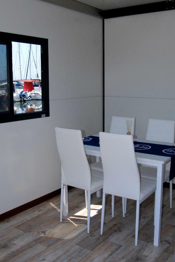 House Boat Luxury Cagliari Hotel Bagian luar foto